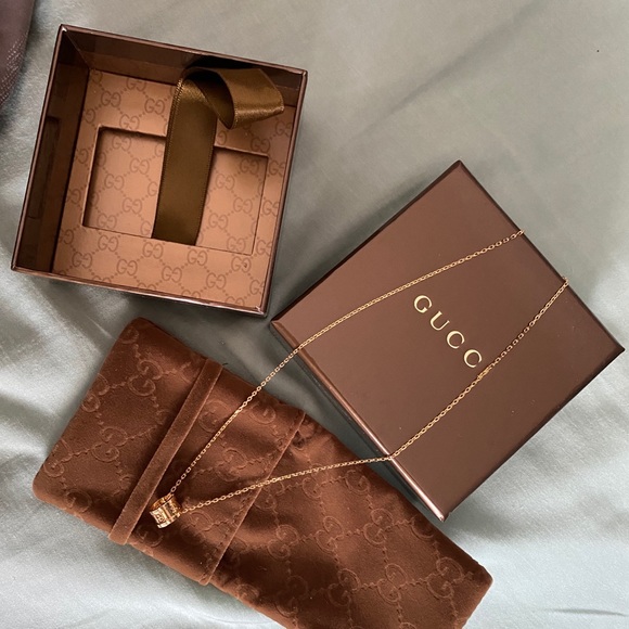 Gucci Icon Twirl RG Necklace - Picture 2 of 5